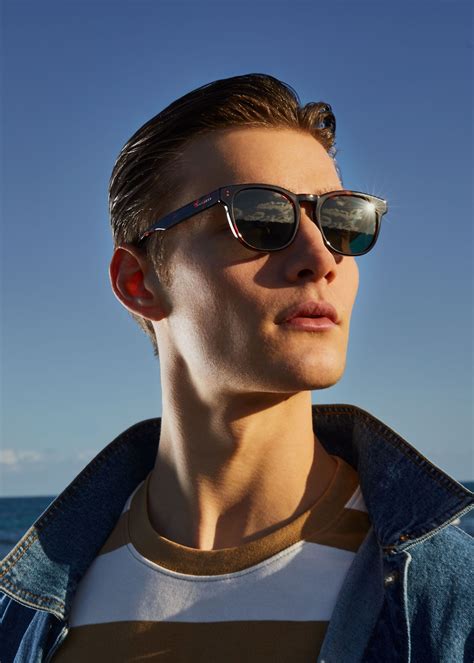 Gafas de sol para hombre: negras y carey .